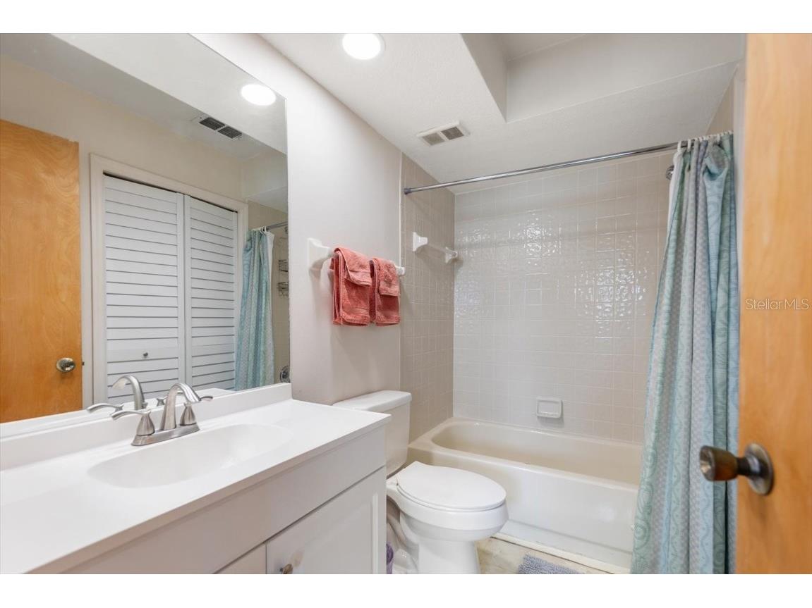 9434 Tara Cay Court #25 Seminole FL 33776 TB8460800 image19