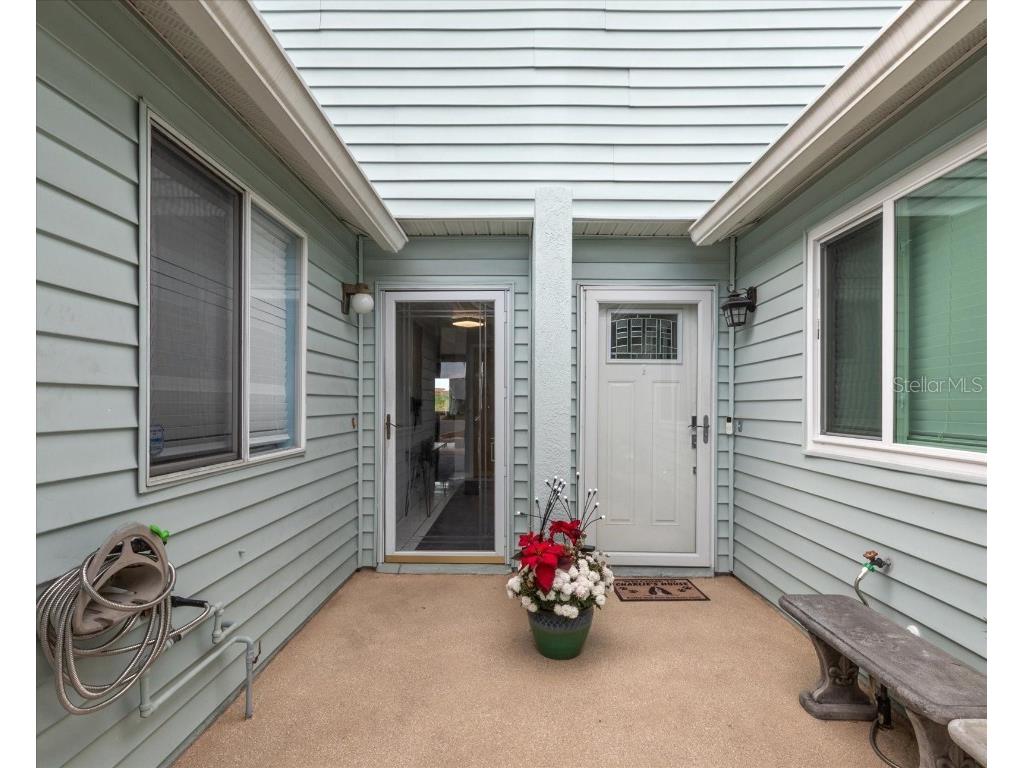 9434 Tara Cay Court #25 Seminole FL 33776 TB8460800 image26