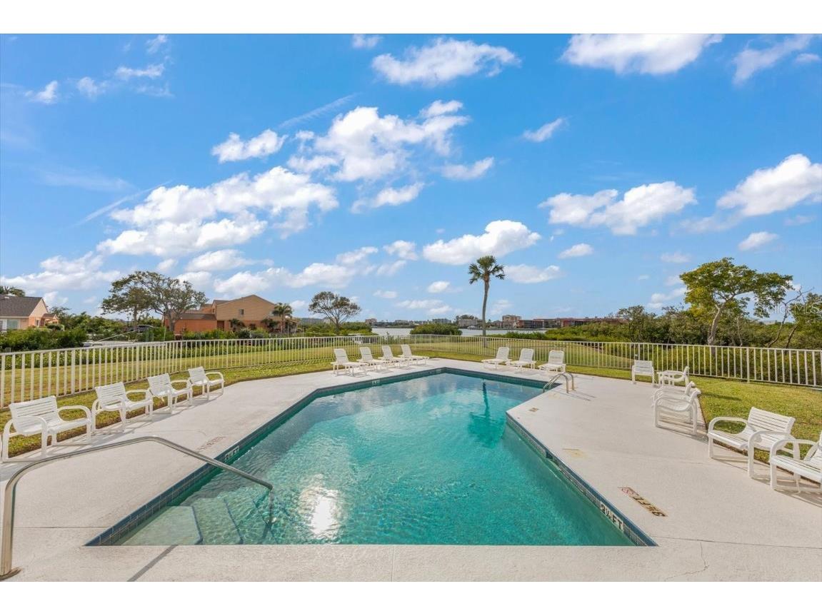 9434 Tara Cay Court #25 Seminole FL 33776 TB8460800 image28