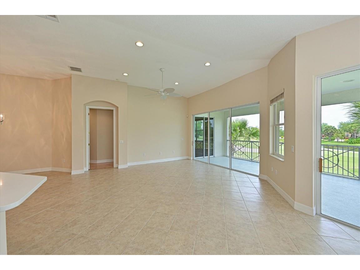 9435 Discovery Terrace #202D Bradenton FL 34212 - MANATEE RIVER IN SIGHT A4663277 image15