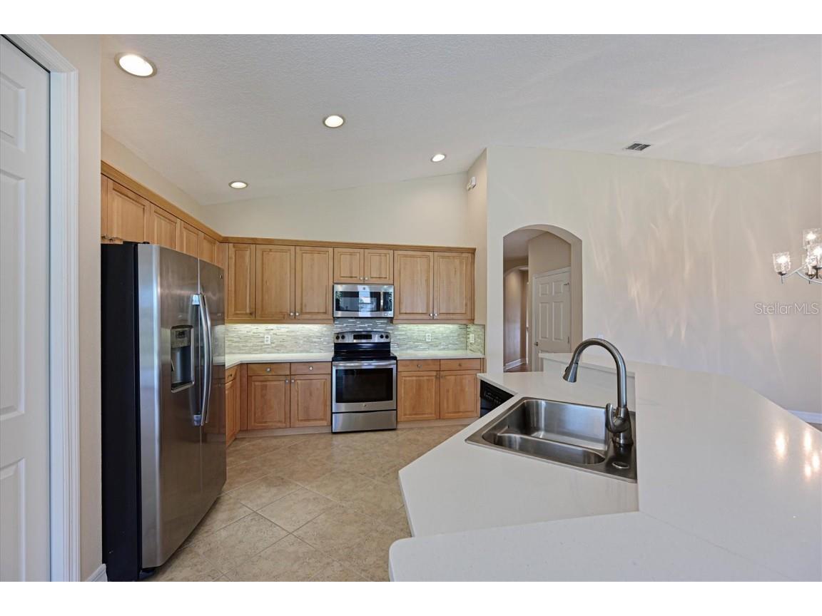 9435 Discovery Terrace #202D Bradenton FL 34212 - MANATEE RIVER IN SIGHT A4663277 image7