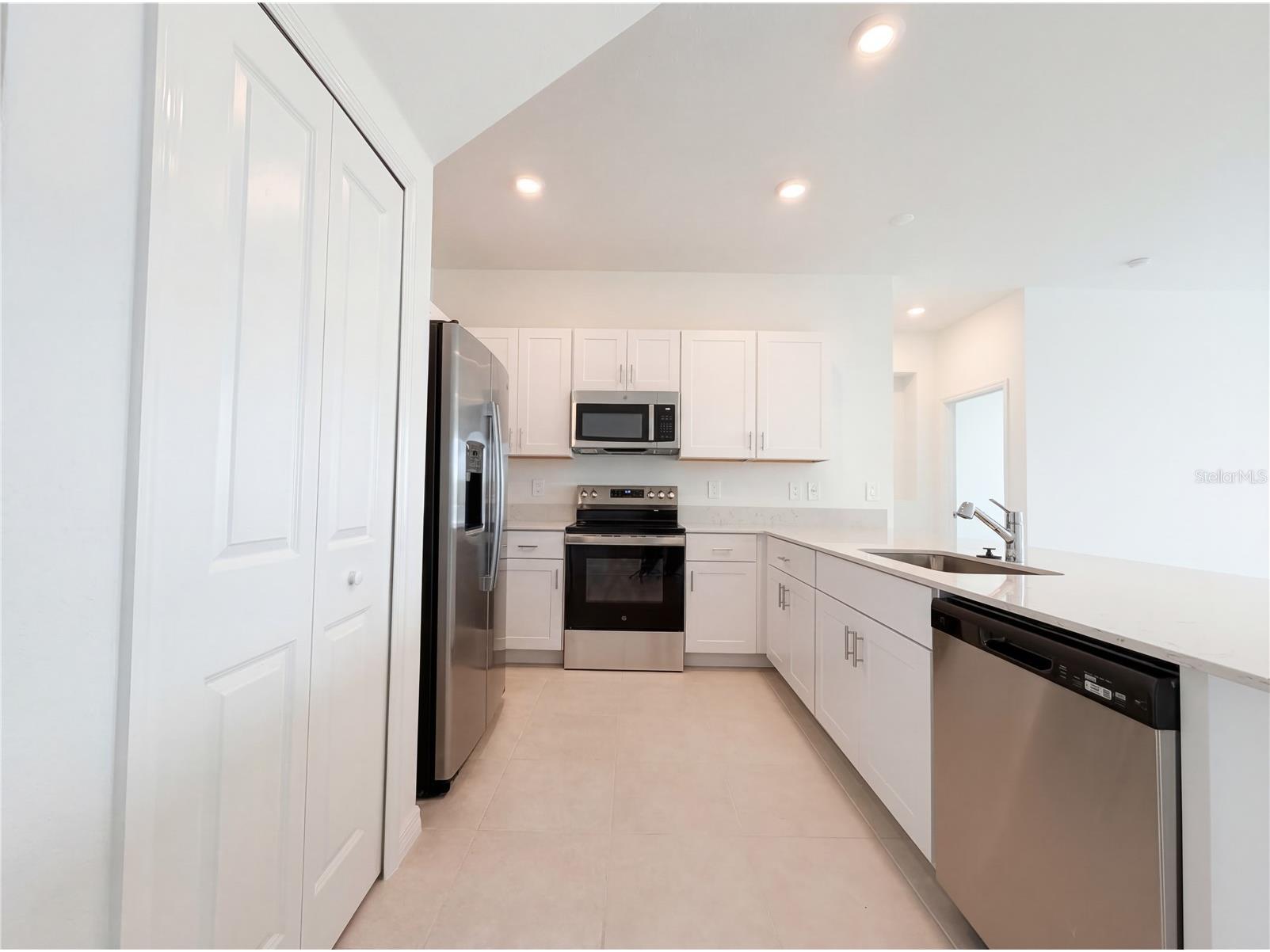 9435 Gulf Shore Terrace Parrish FL 34219 O6392237 image2