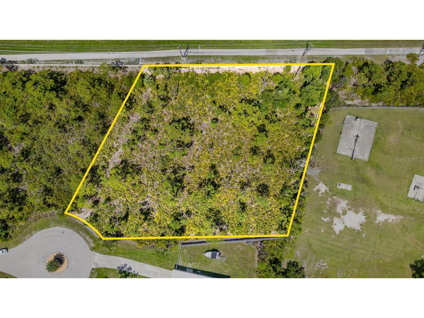 9437 Treasure Lake Court Saint James City FL 33956 C7515374 image2