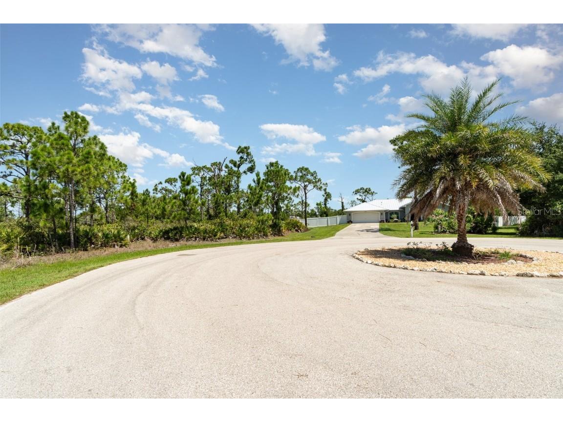 9437 Treasure Lake Court Saint James City FL 33956 C7515374 image4