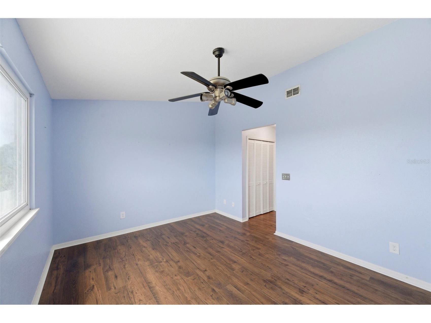 9438 Tara Cay Court #27 Seminole FL 33776 TB8497940 image22