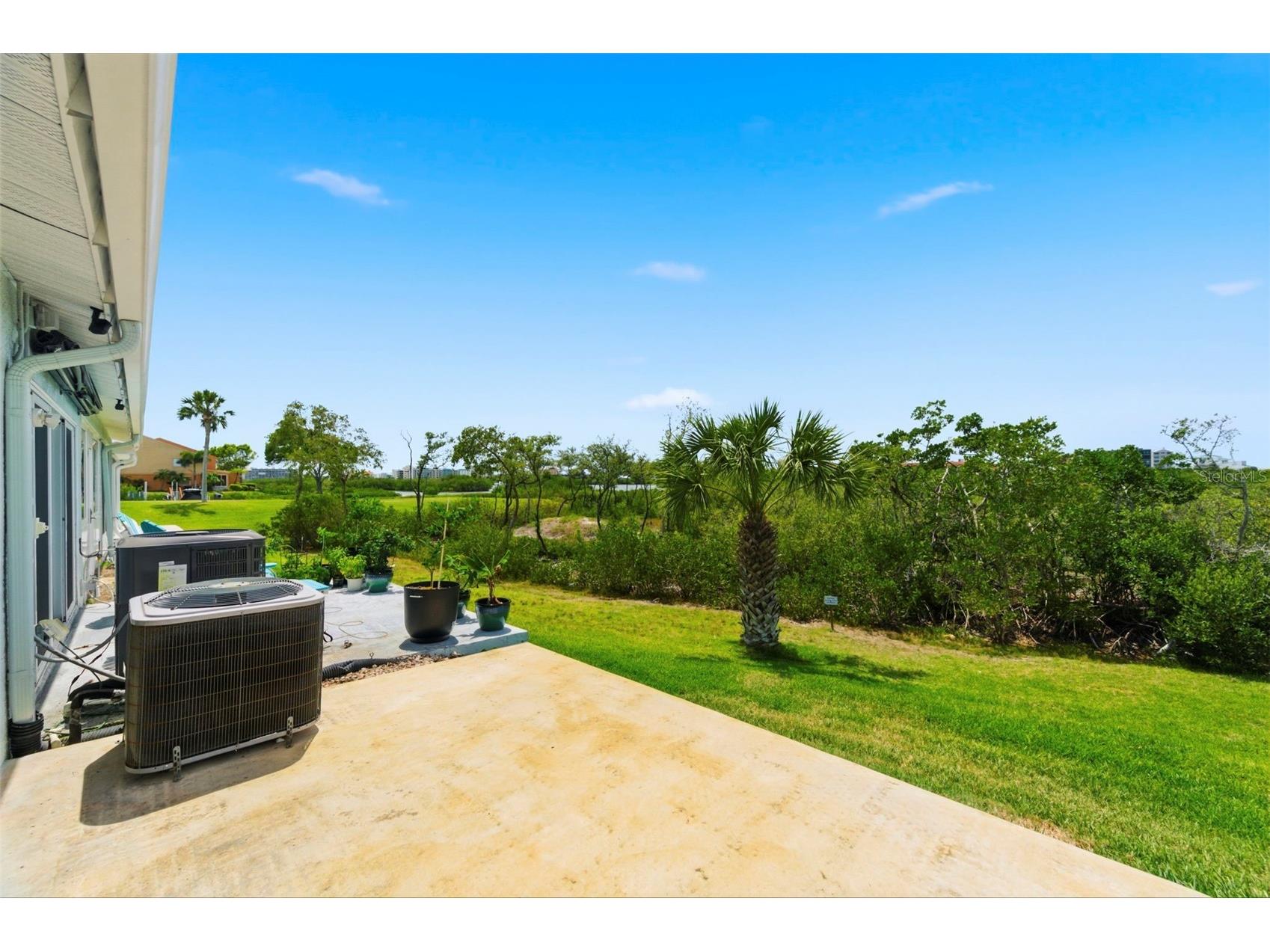 9438 Tara Cay Court #27 Seminole FL 33776 TB8497940 image35