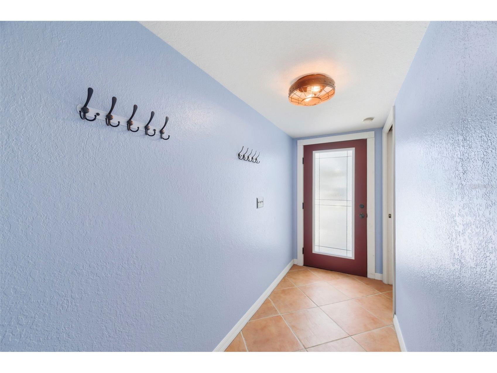 9438 Tara Cay Court #27 Seminole FL 33776 TB8497940 image5
