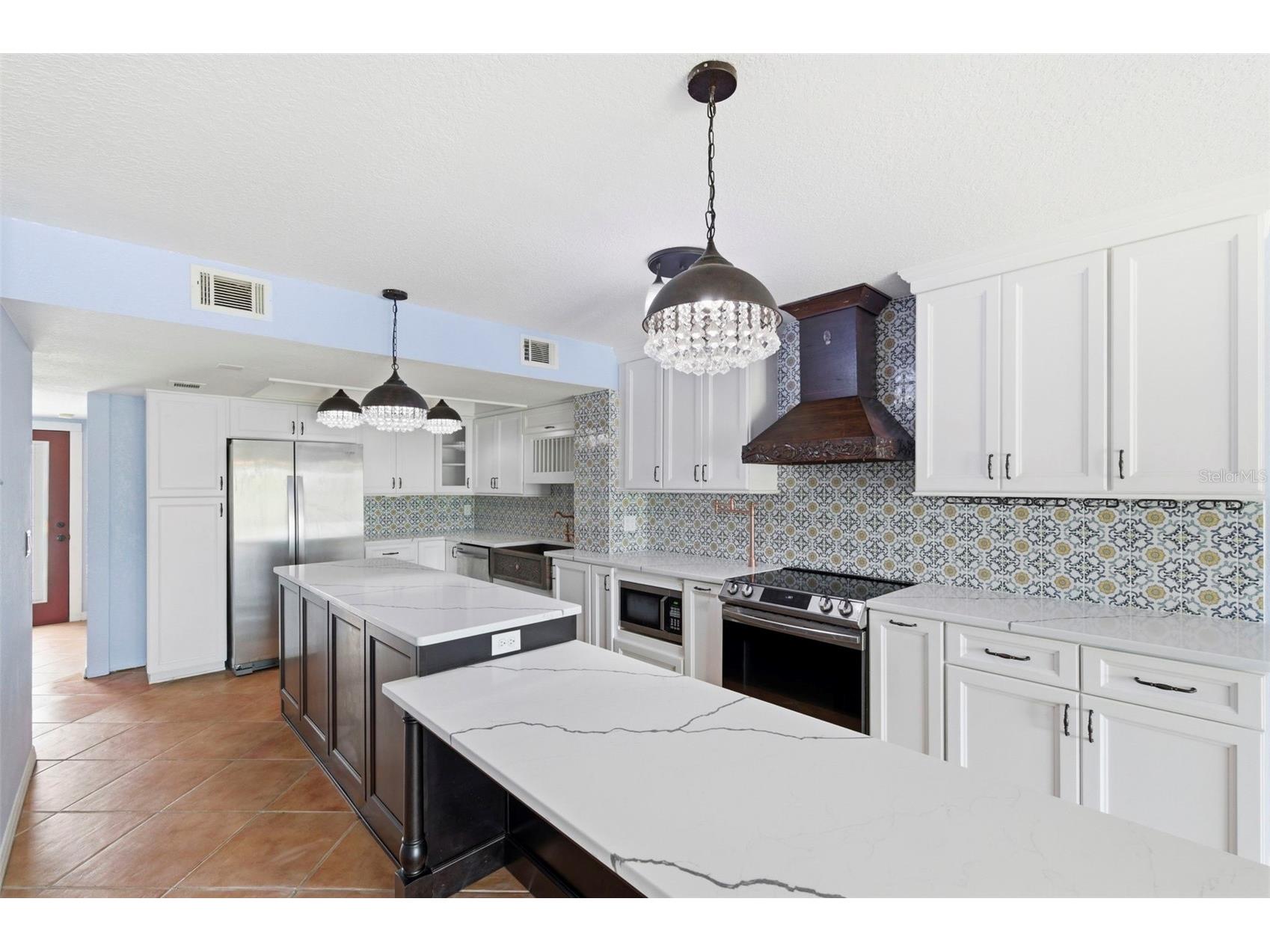 9438 Tara Cay Court #27 Seminole FL 33776 TB8497940 image9