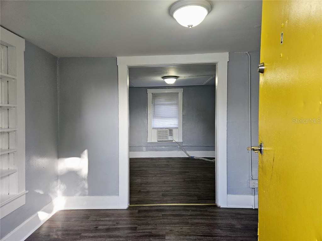 944 1/2 15th Avenue S #2 Saint Petersburg FL 33705 TB8413621 image2