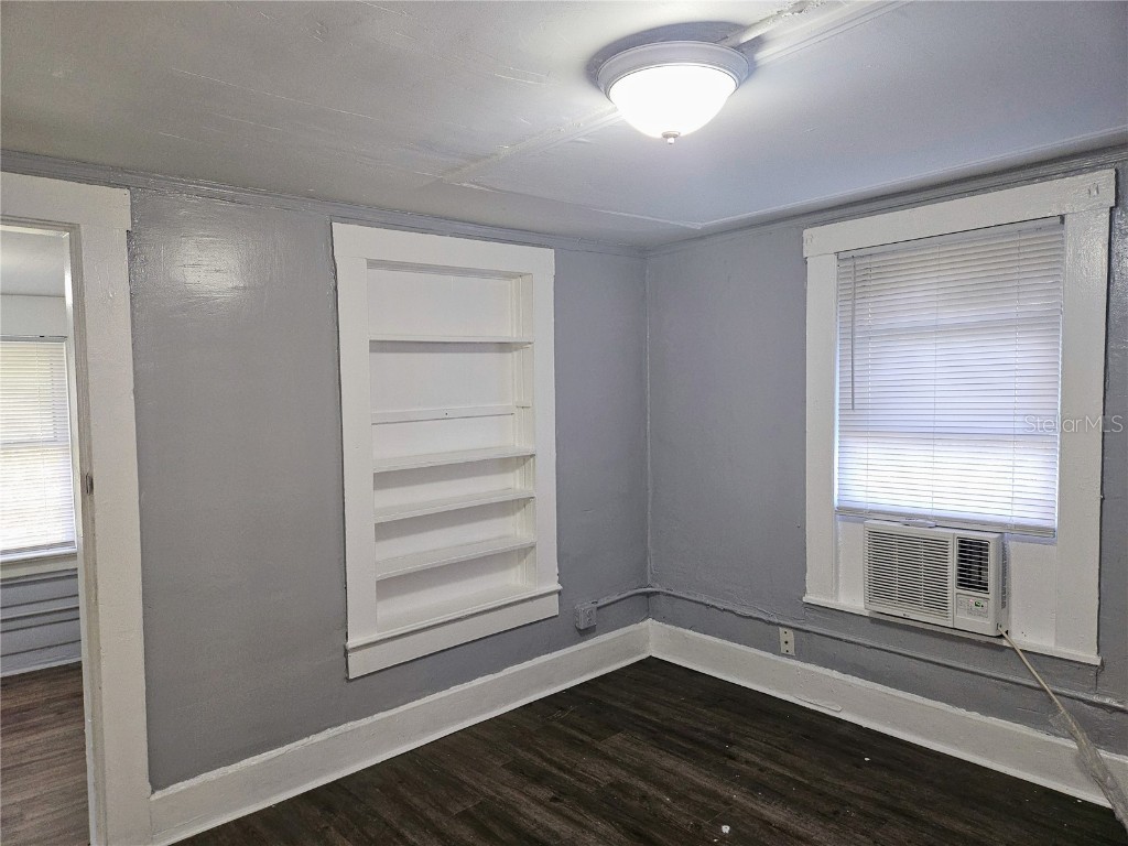 944 1/2 15th Avenue S #2 Saint Petersburg FL 33705 TB8413621 image7