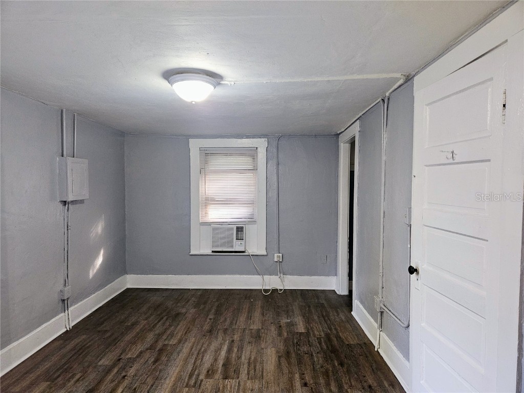 944 1/2 15th Avenue S #2 Saint Petersburg FL 33705 TB8413621 image9