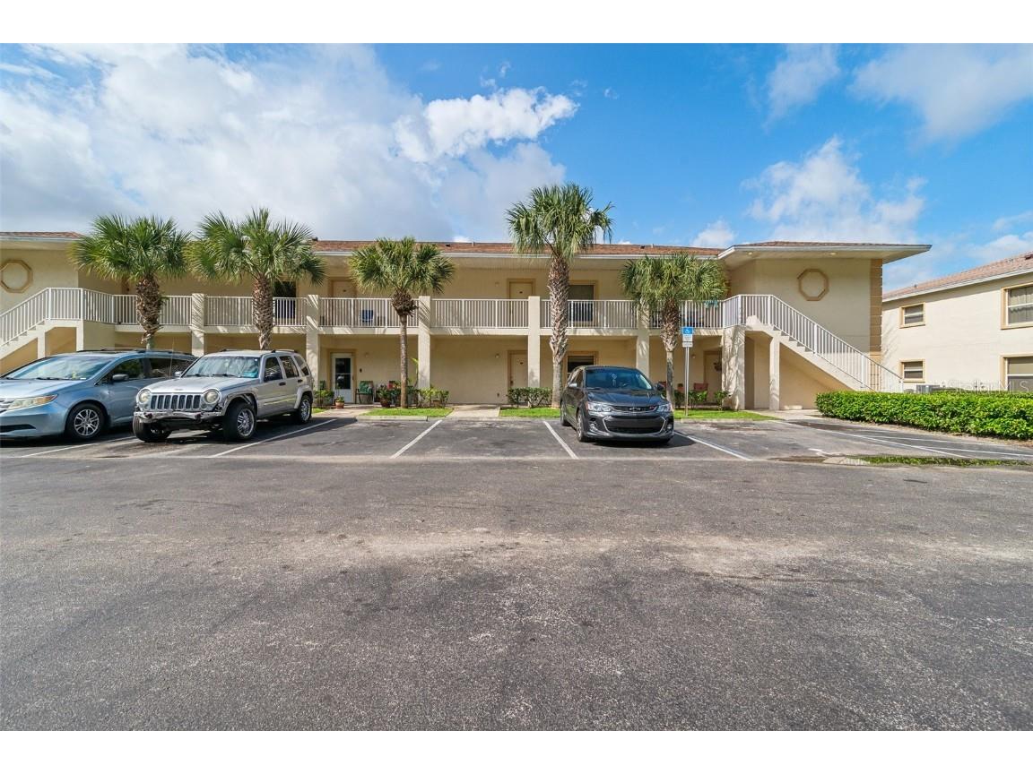 944 15th Street #203 Holly Hill FL 32117 O6183631 image1
