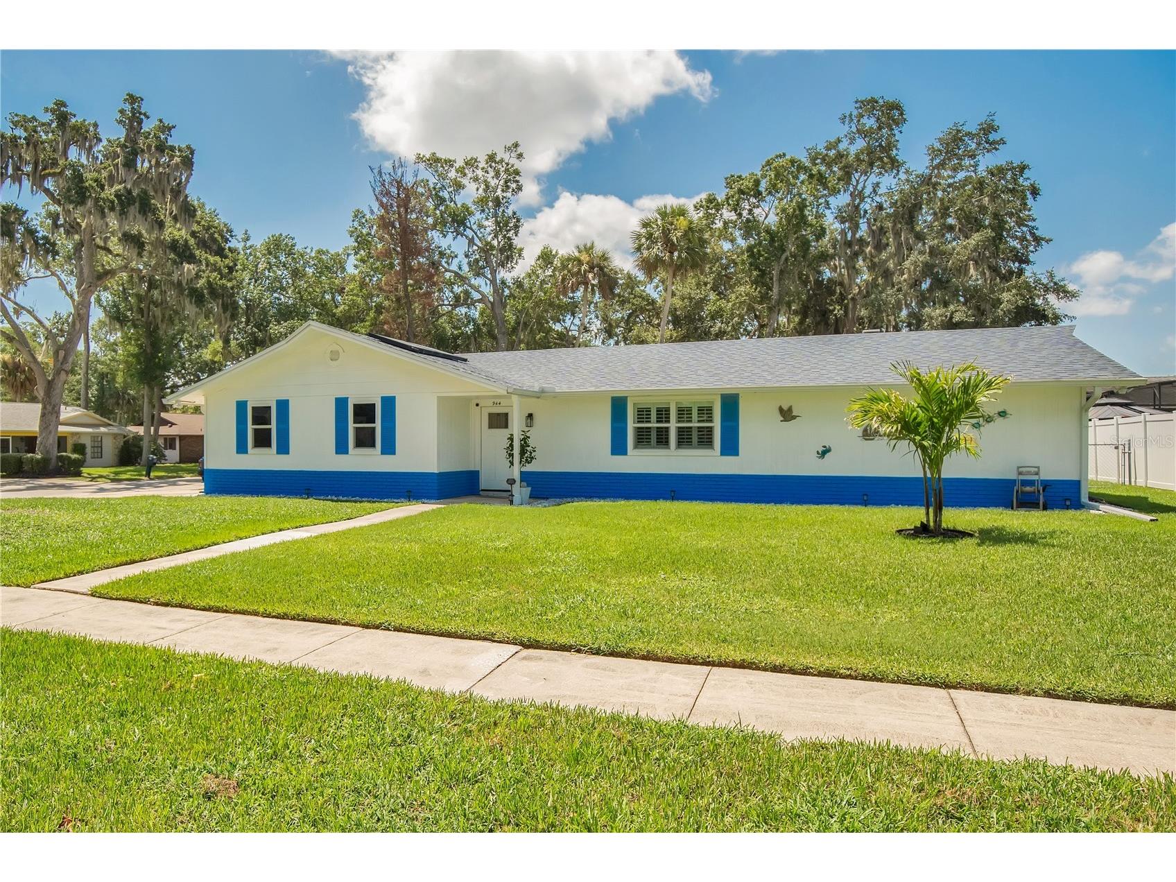 944 Bentwood Lane Port Orange FL 32127 V4950369 image2