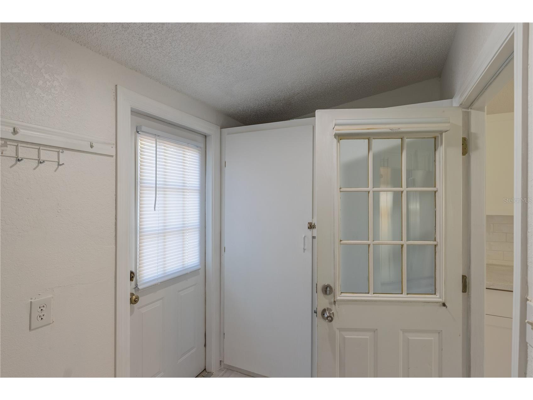 944 Bruce Avenue Clearwater Beach FL 33767 TB8465912 image13