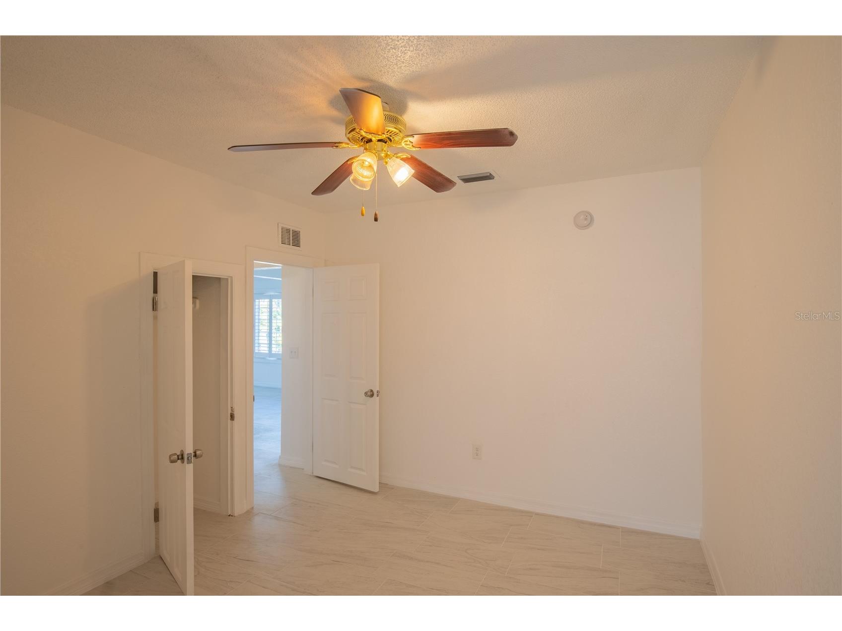 944 Bruce Avenue Clearwater Beach FL 33767 TB8465912 image16