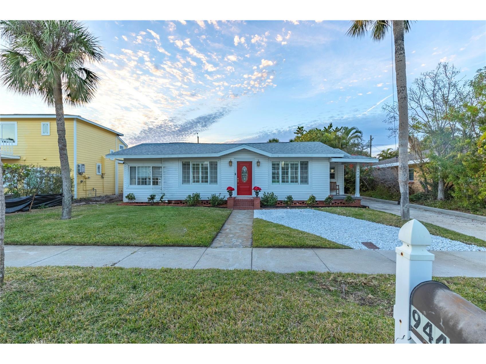 944 Bruce Avenue Clearwater Beach FL 33767 TB8465912 image2