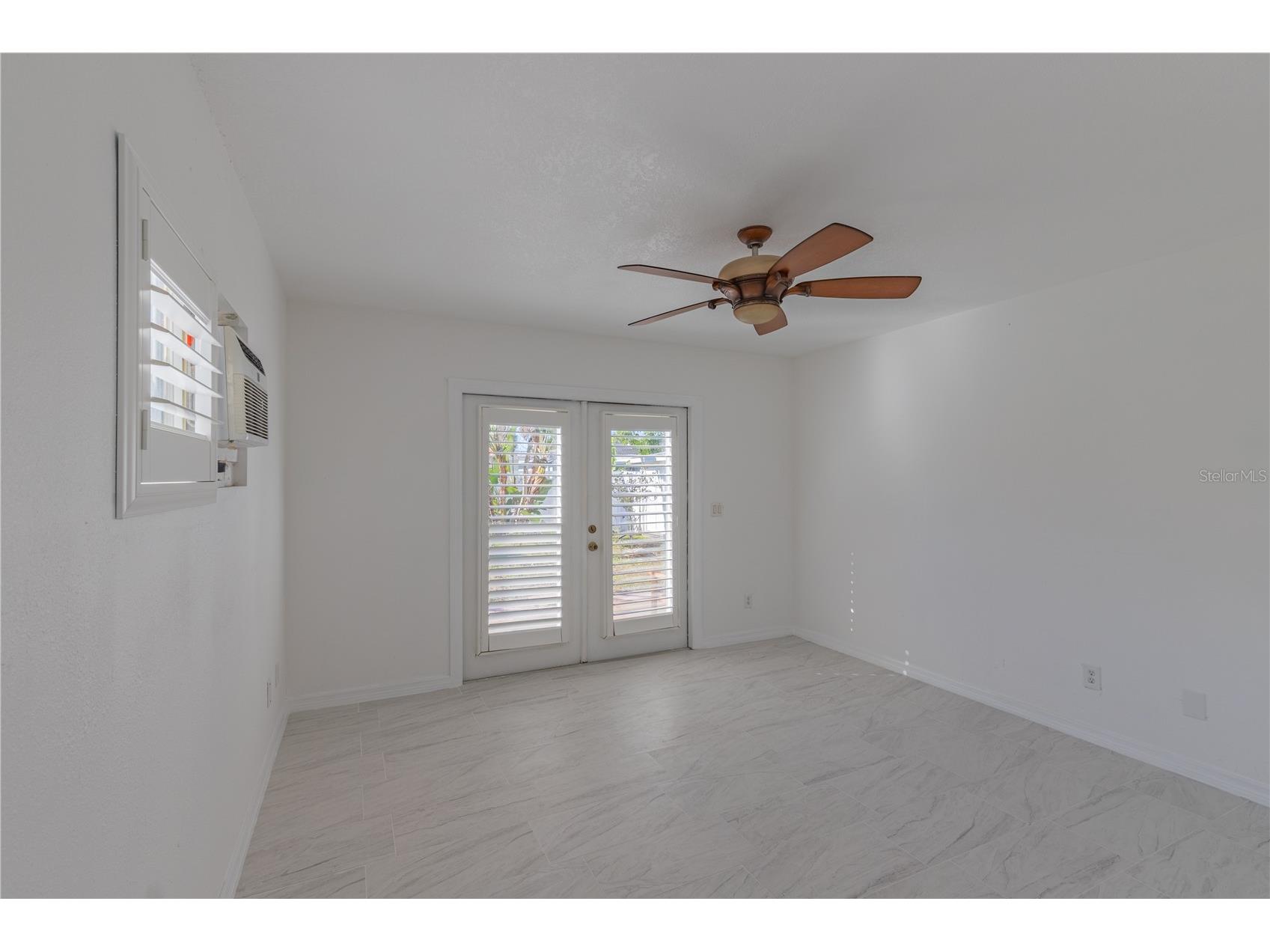 944 Bruce Avenue Clearwater Beach FL 33767 TB8465912 image20
