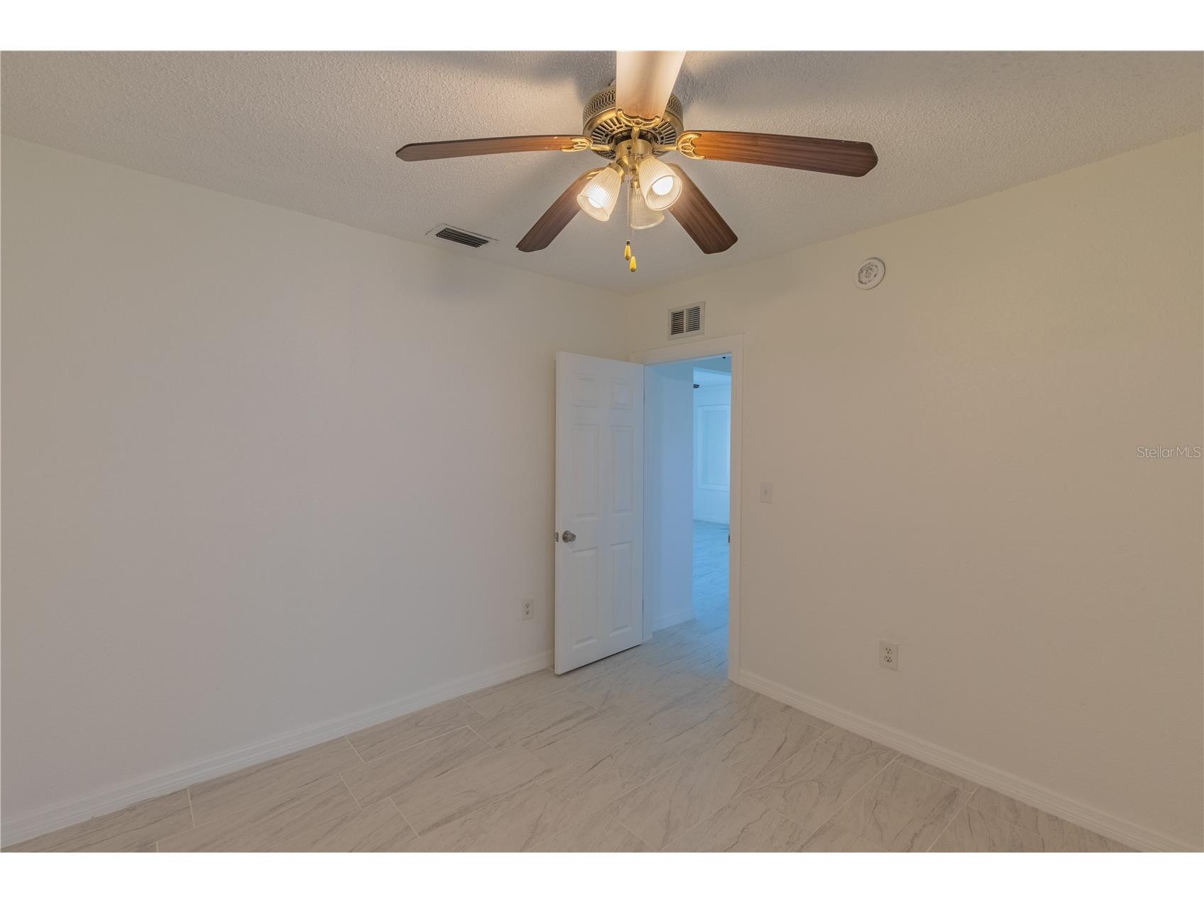 944 Bruce Avenue Clearwater Beach FL 33767 TB8465912 image25
