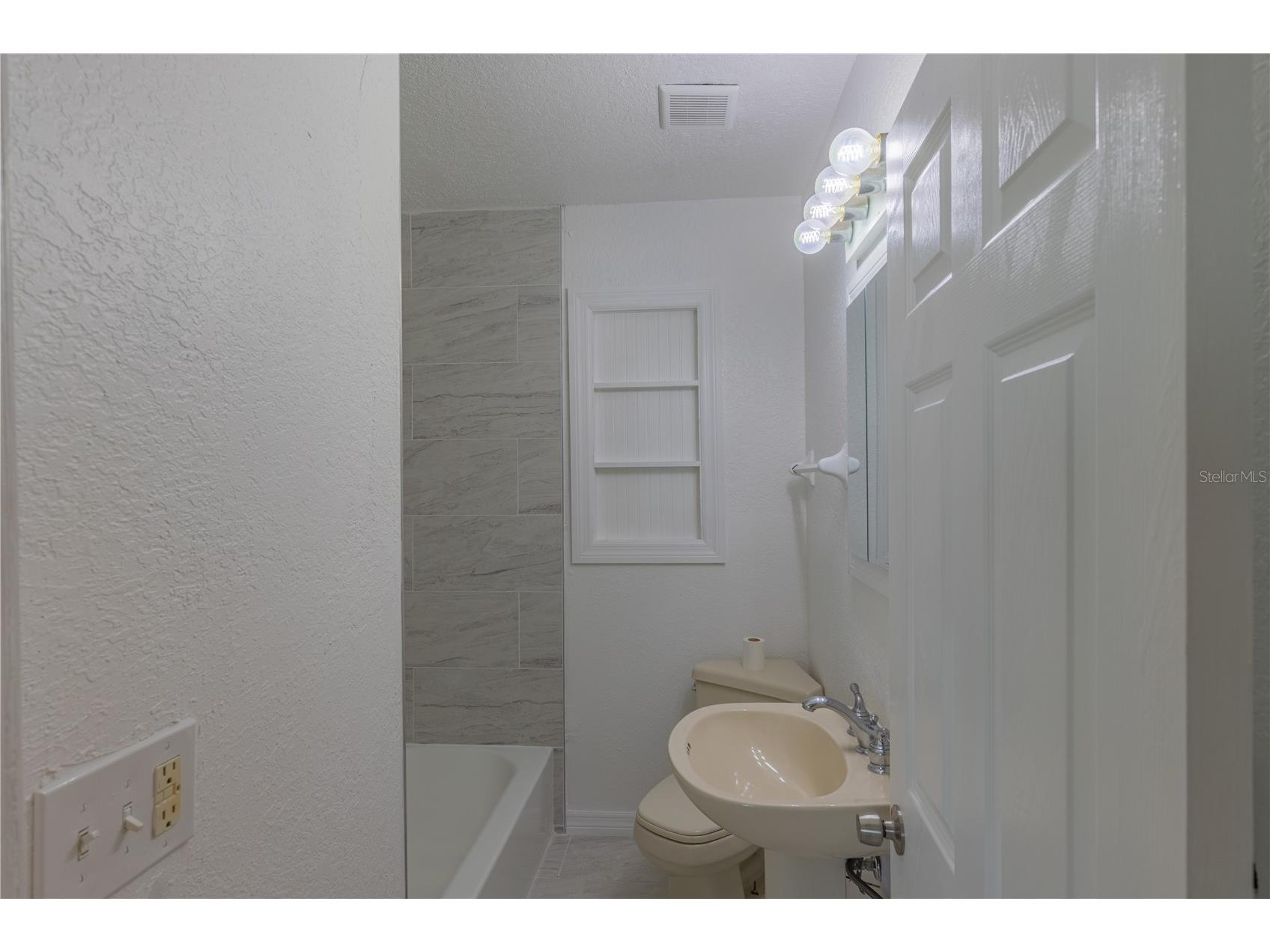 944 Bruce Avenue Clearwater Beach FL 33767 TB8465912 image30