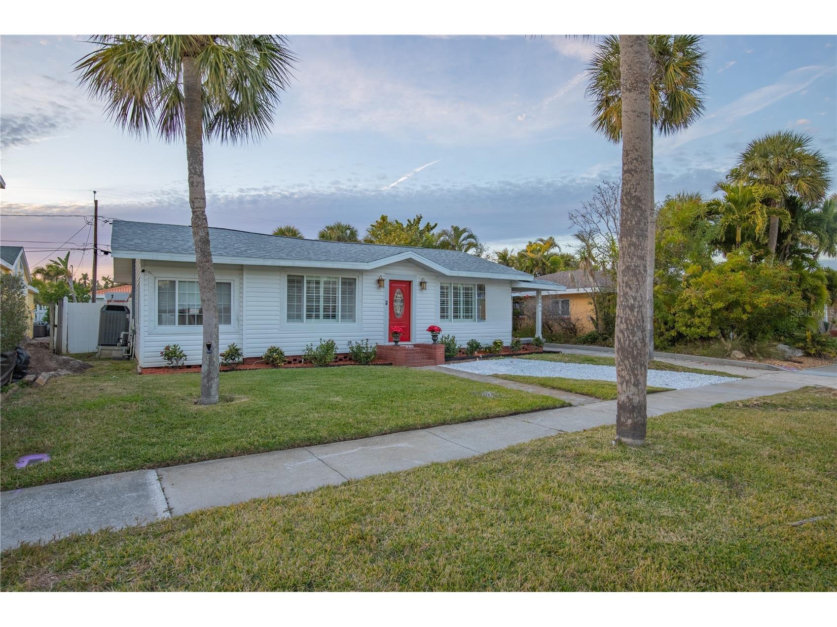 944 Bruce Avenue Clearwater Beach FL 33767 TB8465912 image4