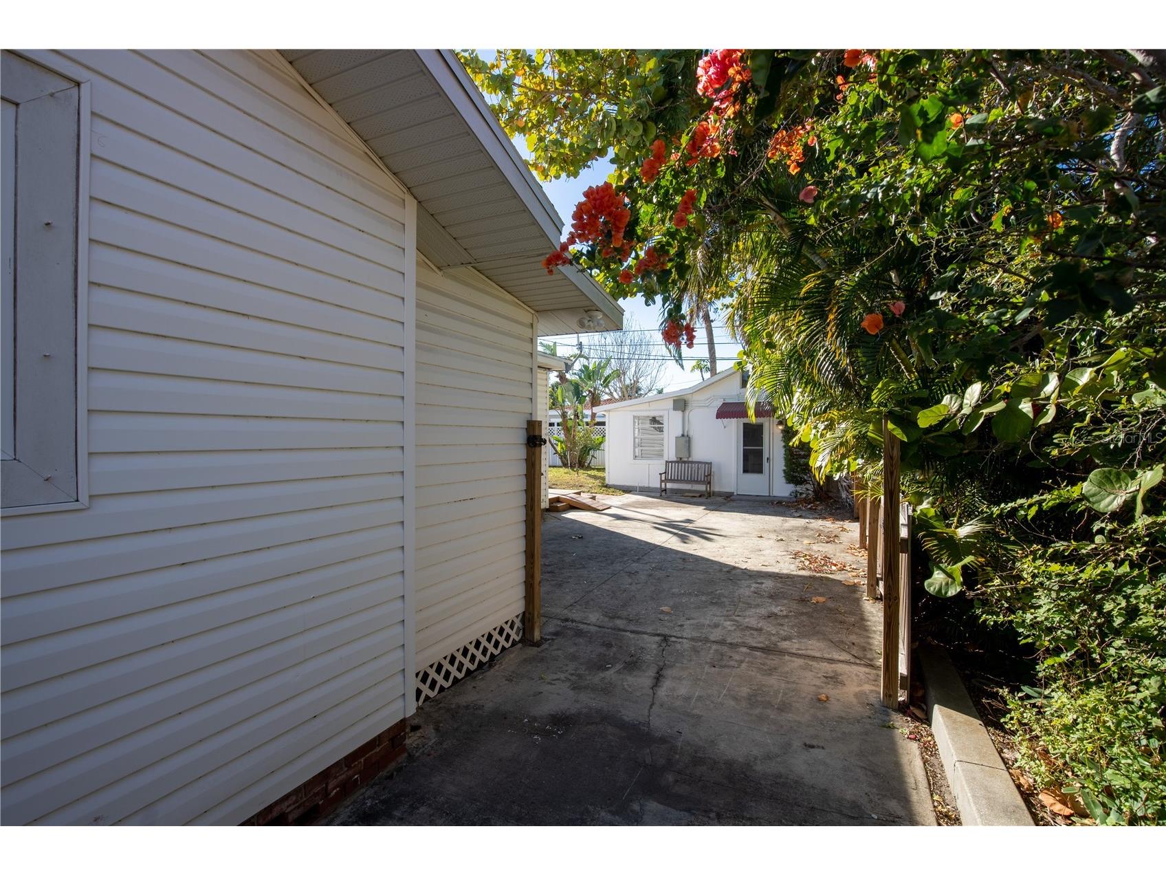 944 Bruce Avenue Clearwater Beach FL 33767 TB8465912 image46