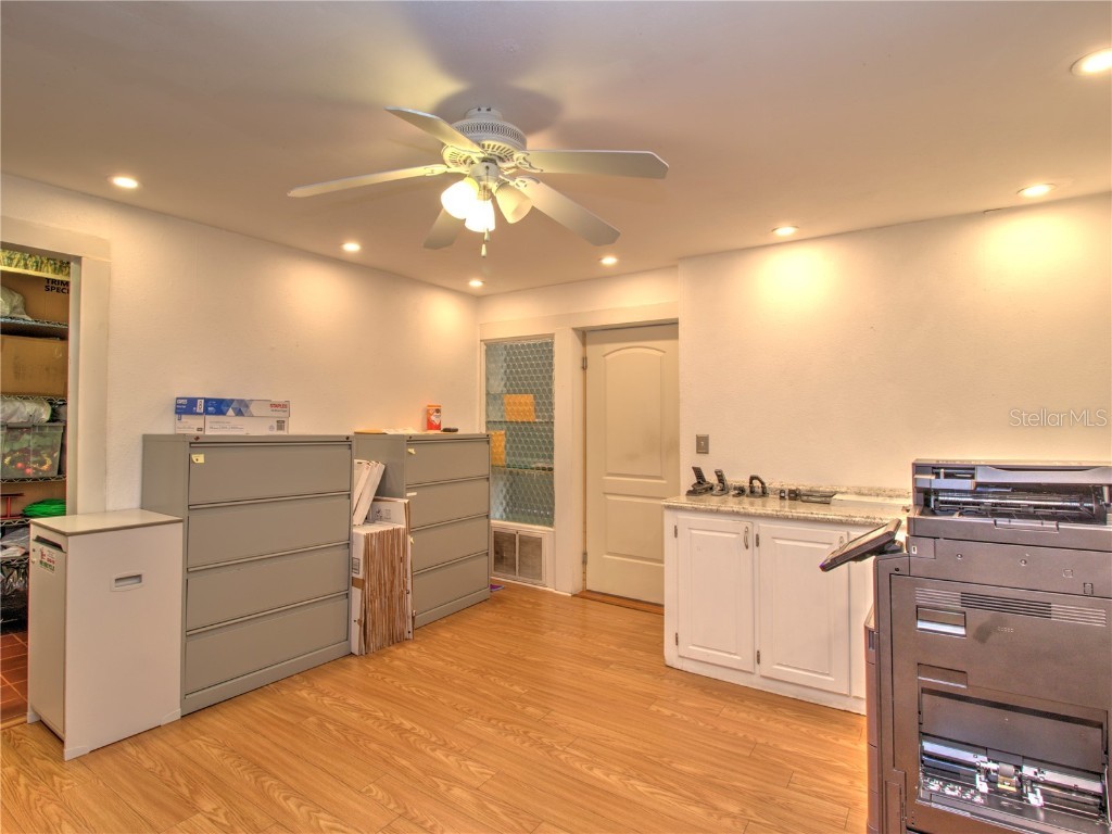 944 E Silver Springs Boulevard Ocala FL 34470 OM702846 image15