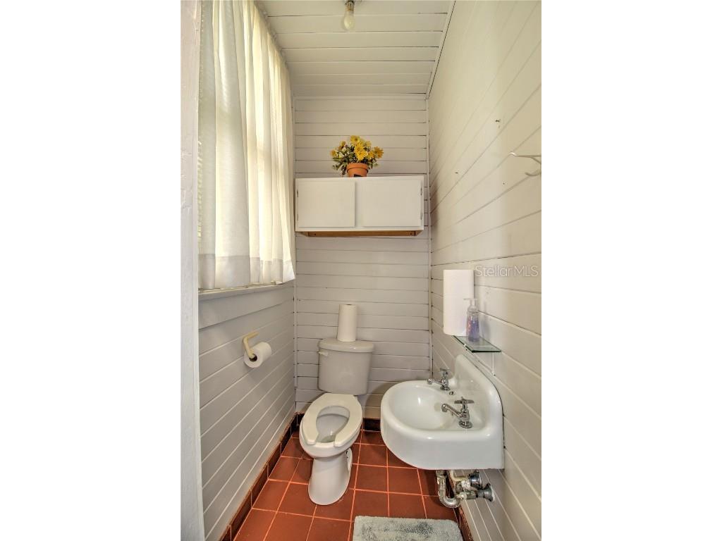 944 E Silver Springs Boulevard Ocala FL 34470 OM702846 image19