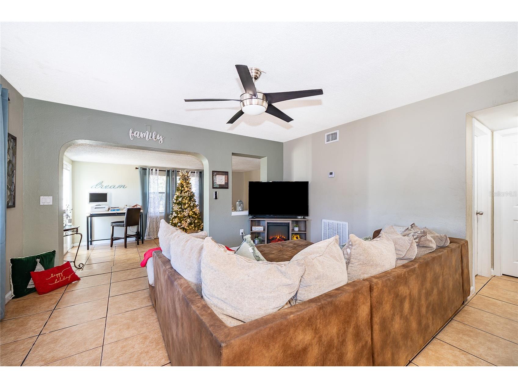944 Halstead Street Deltona FL 32725 S5140866 image17