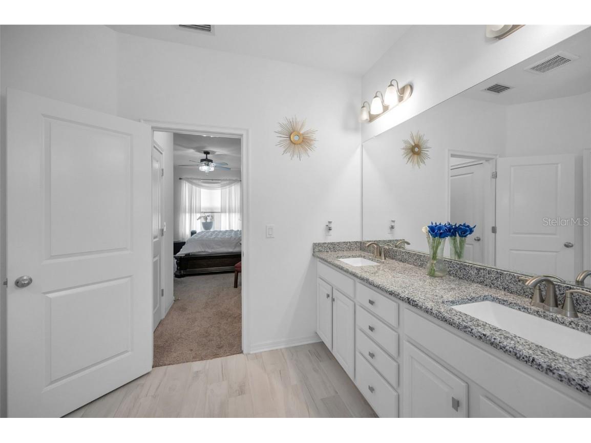 944 Old Windsor Way Spring Hill FL 34609 TB8432397 image36