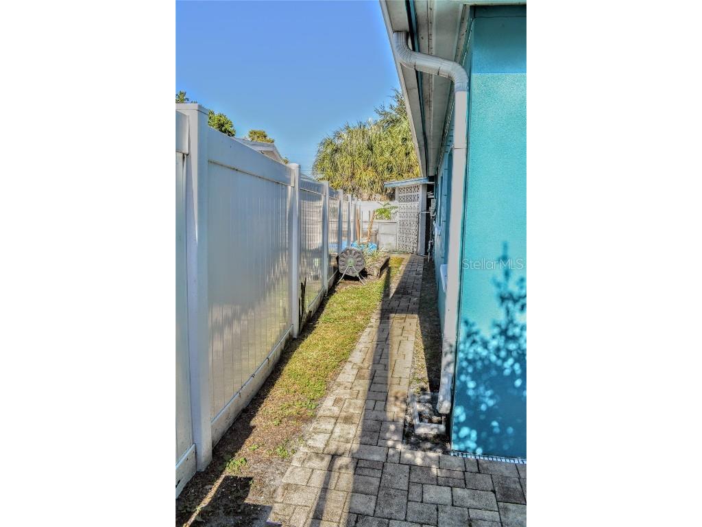 9440 50th Way N Pinellas Park FL 33782 TB8445920 image21