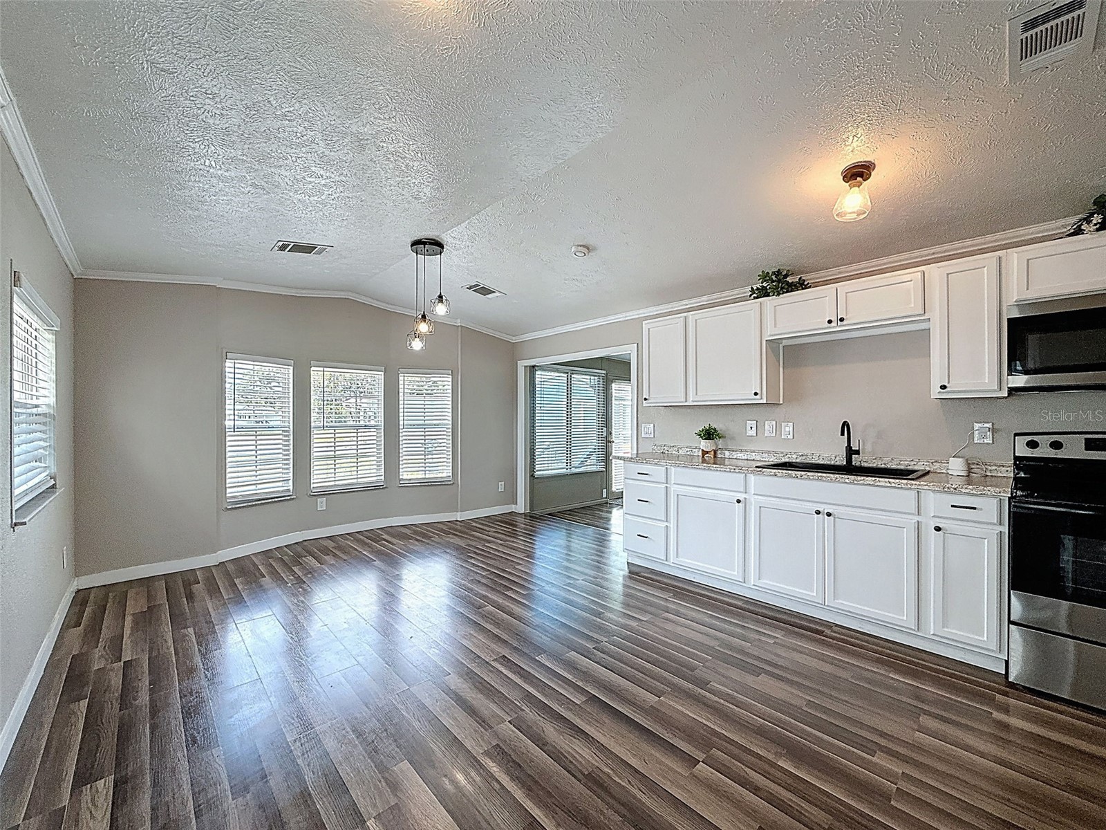 9440 Cougar Drive Weeki Wachee FL 34613 W7878960 image11