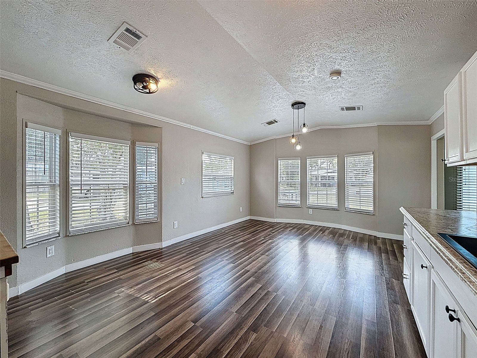 9440 Cougar Drive Weeki Wachee FL 34613 W7878960 image9