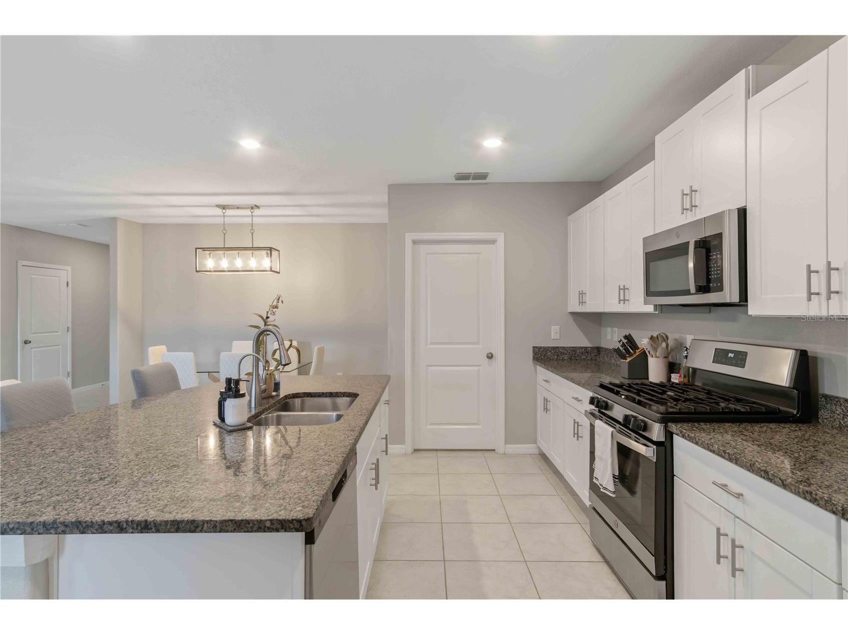 9440 Lemon Drop Loop Sun City Center FL 33573 C7526466 image14