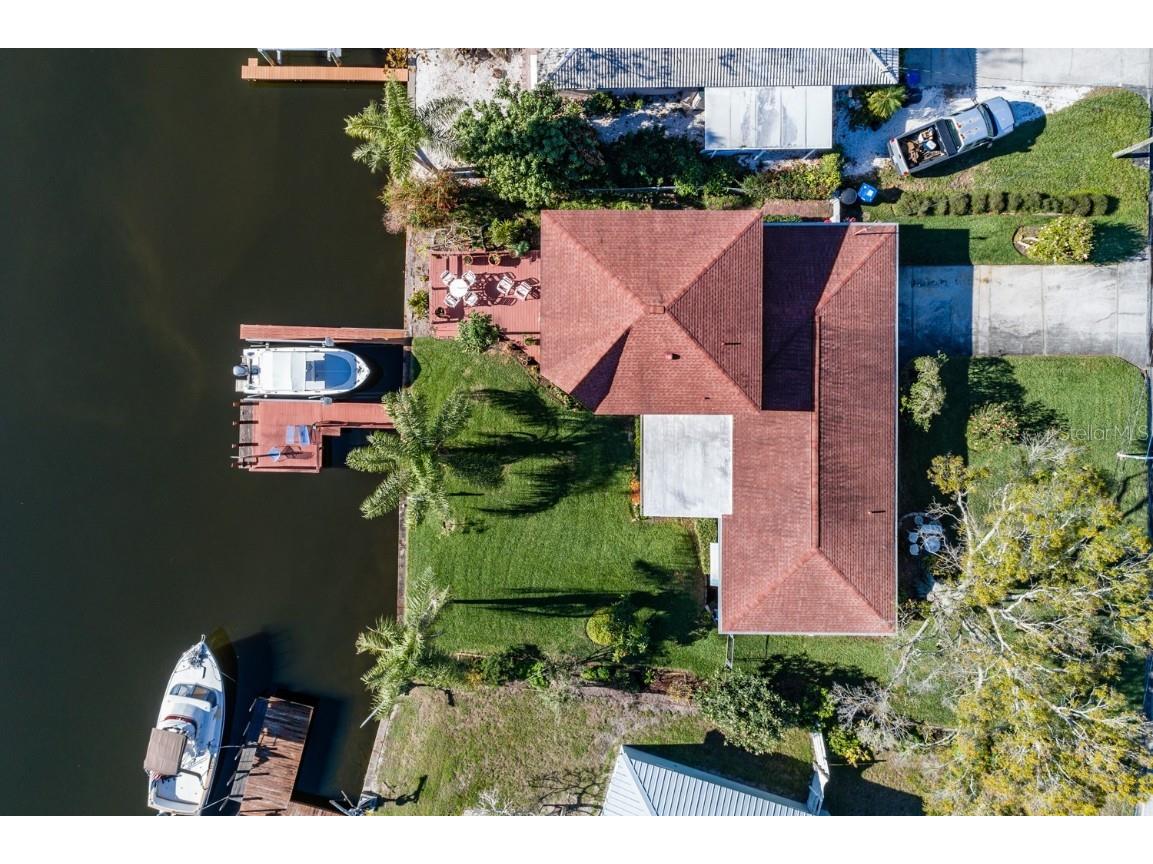9440 Sun Isle Drive NE Saint Petersburg FL 33702 TB8323700 image1
