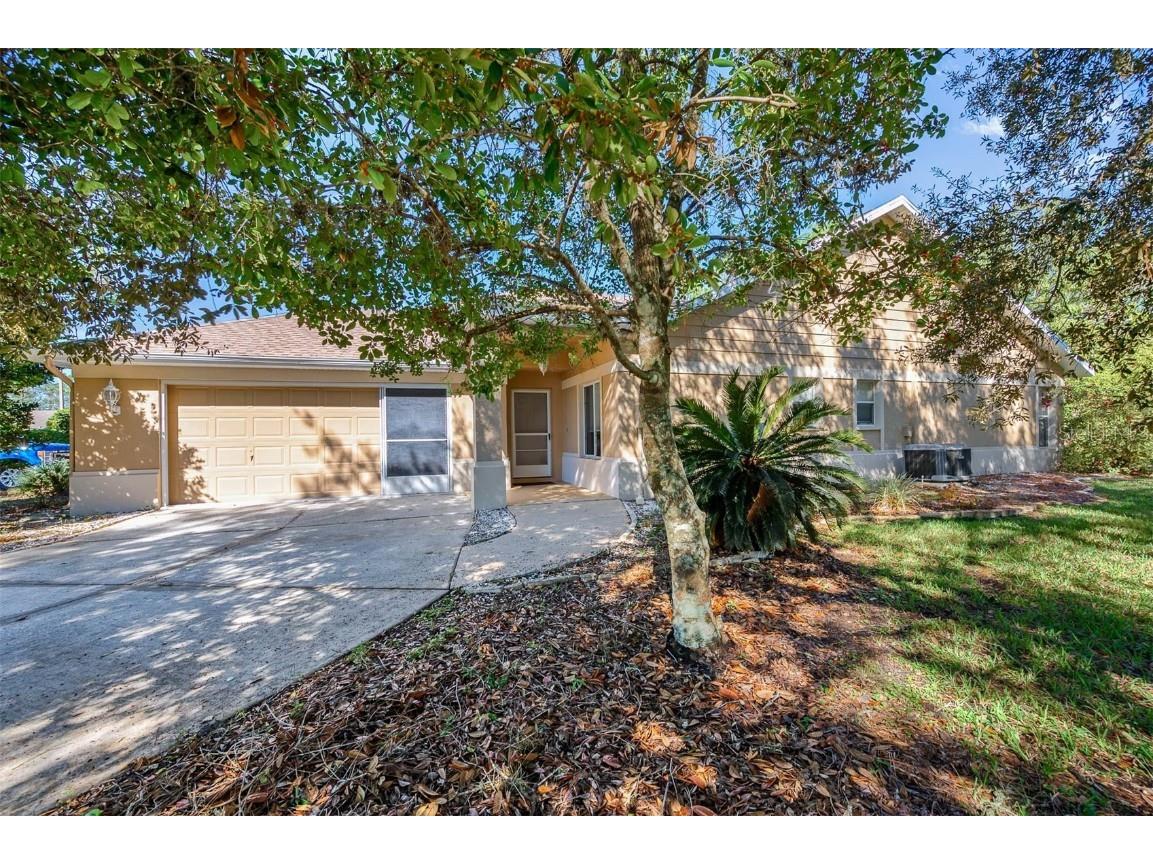 9443 Burnam Drive Weeki Wachee FL 34613 A4632307 image1