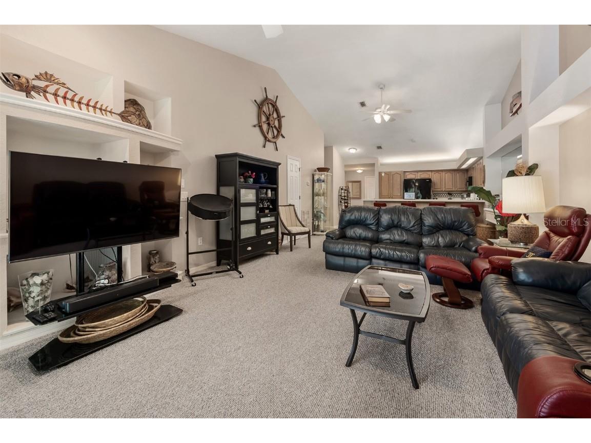 9443 Burnam Drive Weeki Wachee FL 34613 A4632307 image2