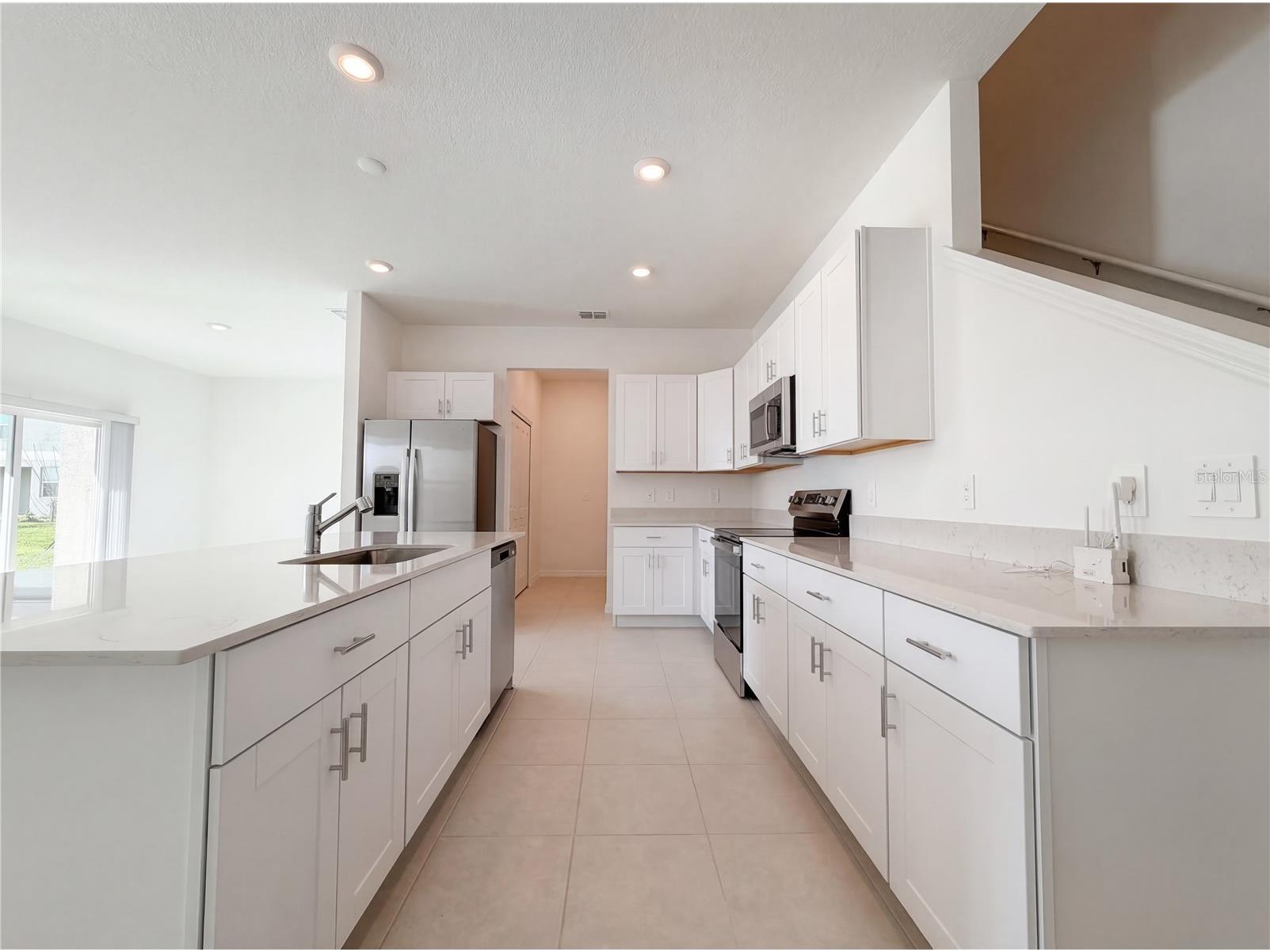 9443 Gulf Shore Terrace Parrish FL 34219 O6392124 image2