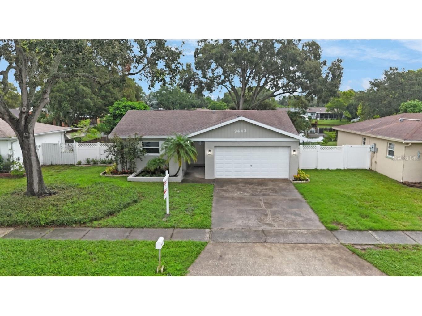 9443 Scott Drive Seminole FL 33777 U8254628 image1