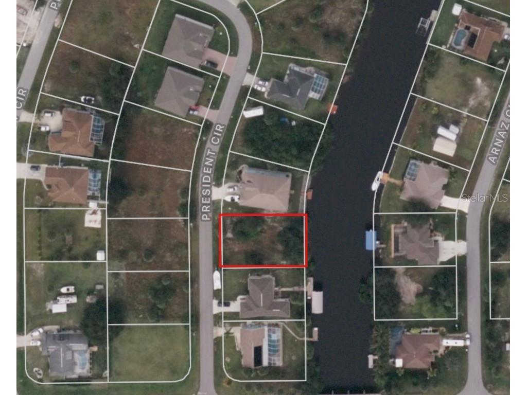 9444 President Circle Port Charlotte FL 33981 - PRESIDENT WATERWAY A4572821 image1