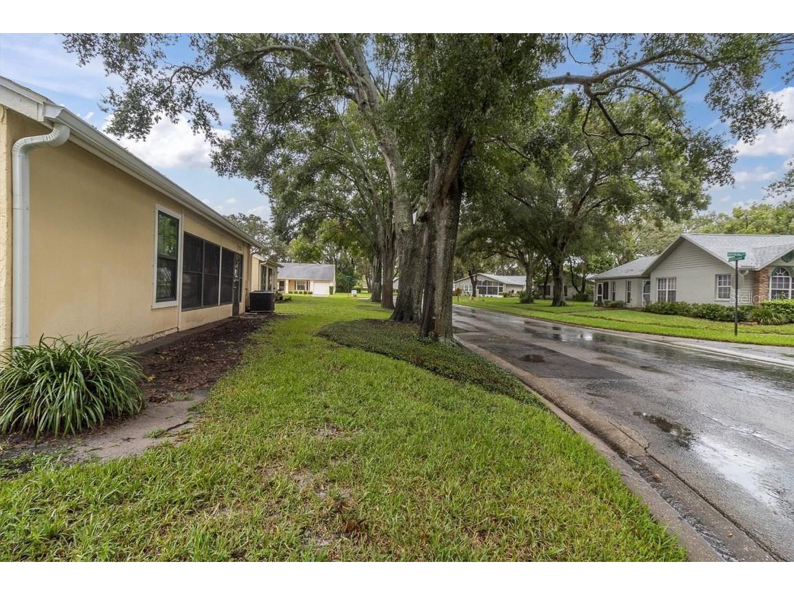 9444 Rockbridge Circle New Port Richey FL 34655 W7878391 image24