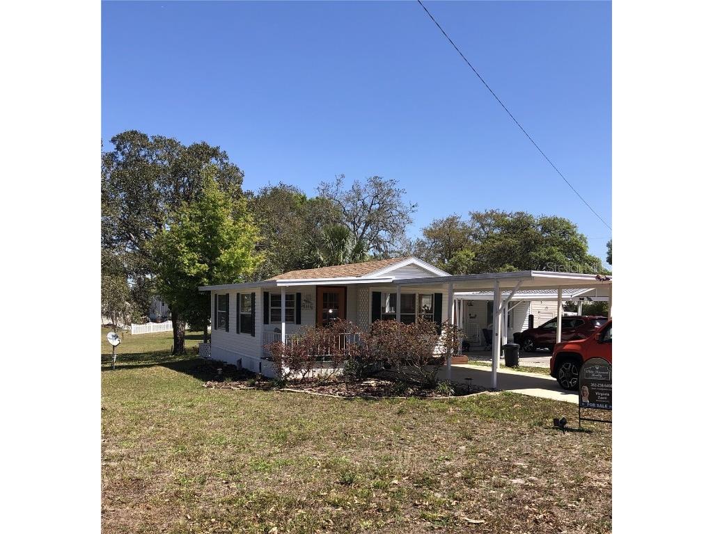 9446 Gray Fox Drive Weeki Wachee FL 34613 W7852905 image1