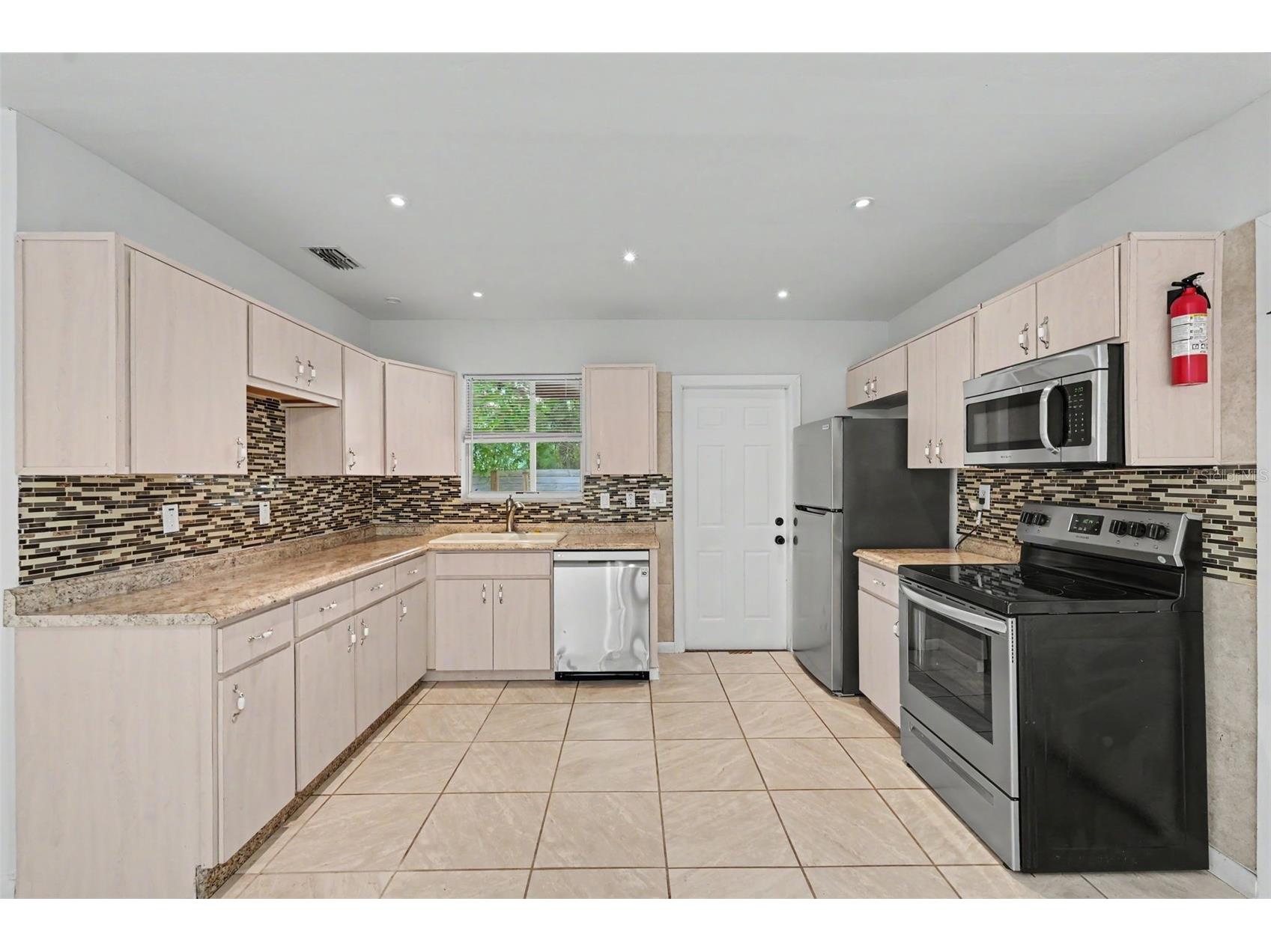 9447 N Milam Way Citrus Springs FL 34434 TB8530602 image28