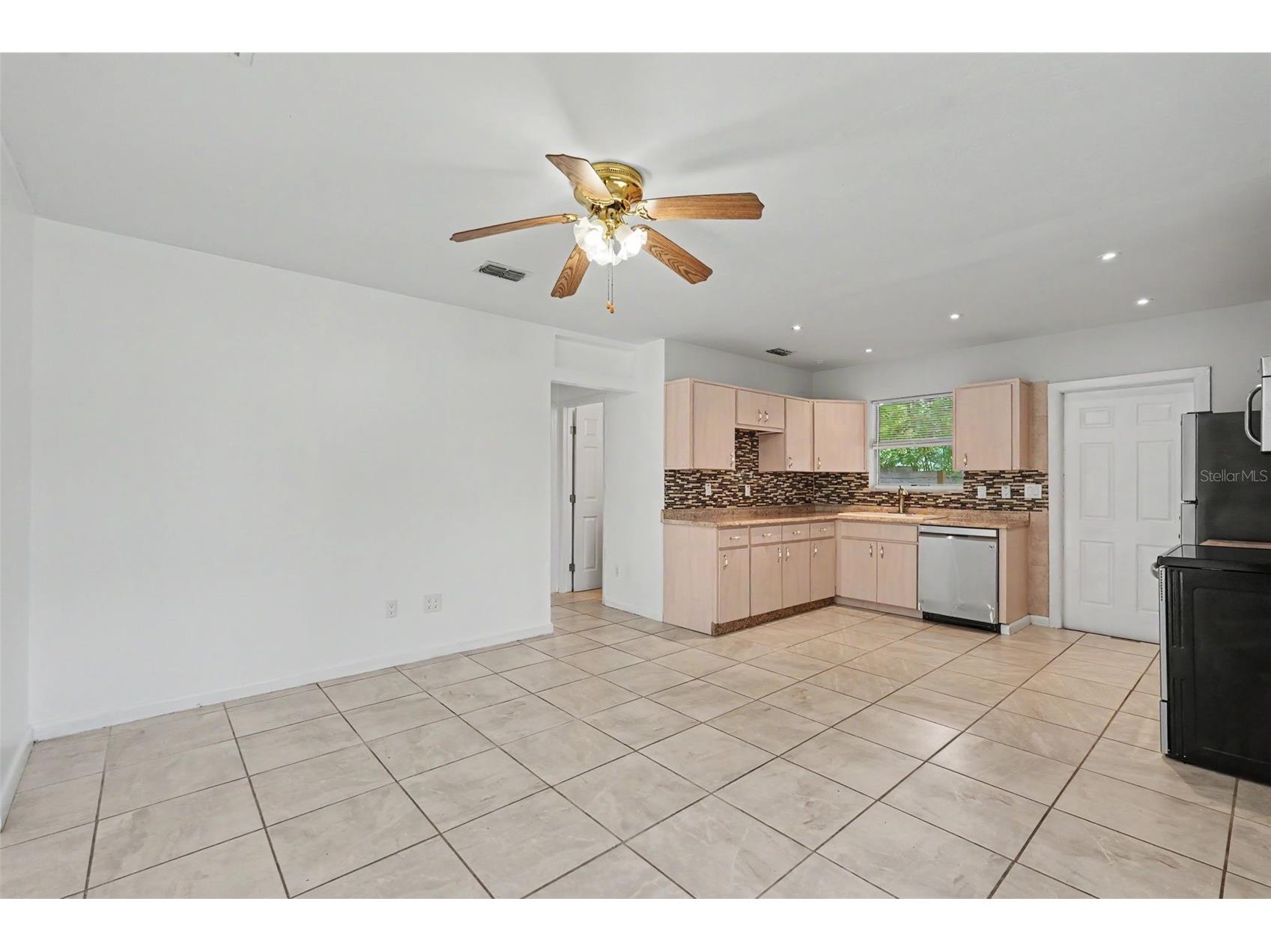 9447 N Milam Way Citrus Springs FL 34434 TB8530602 image7