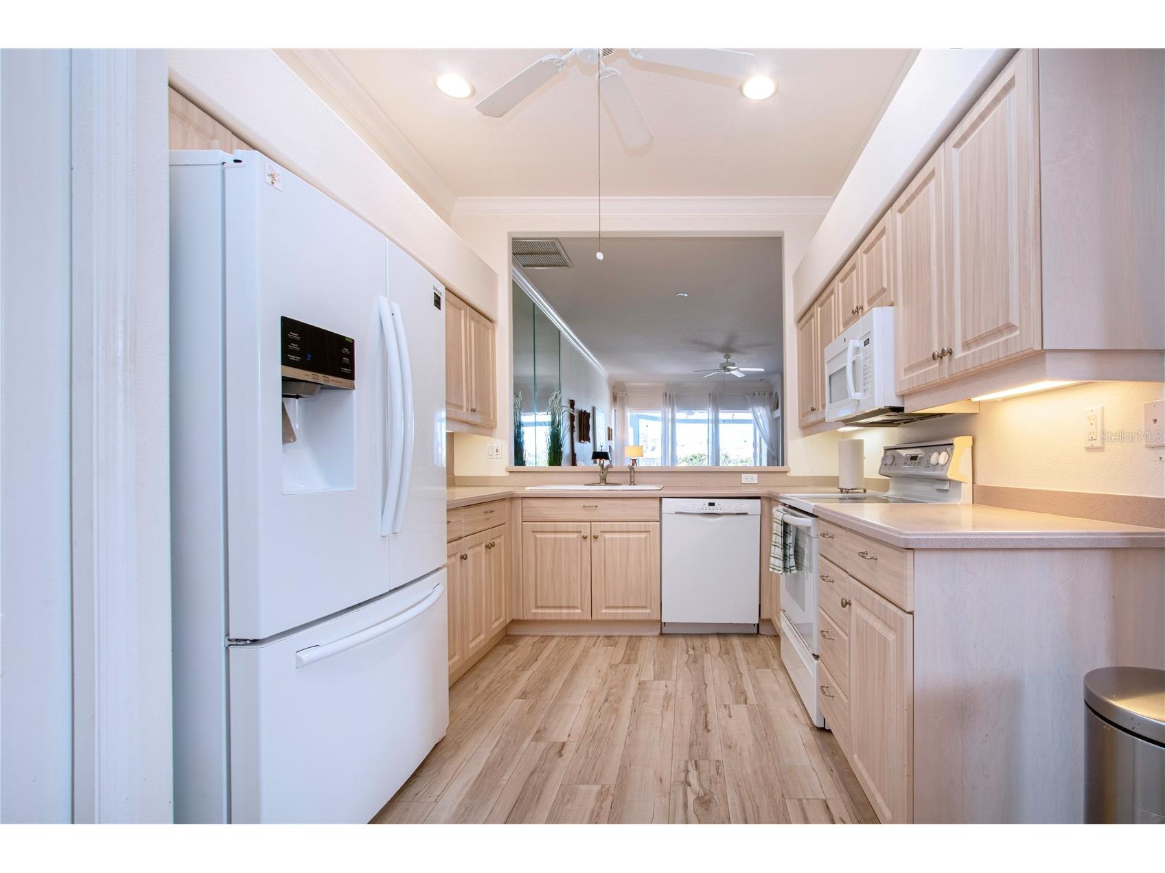 9448 Forest Hills Circle Sarasota FL 34238 TB8484374 image23