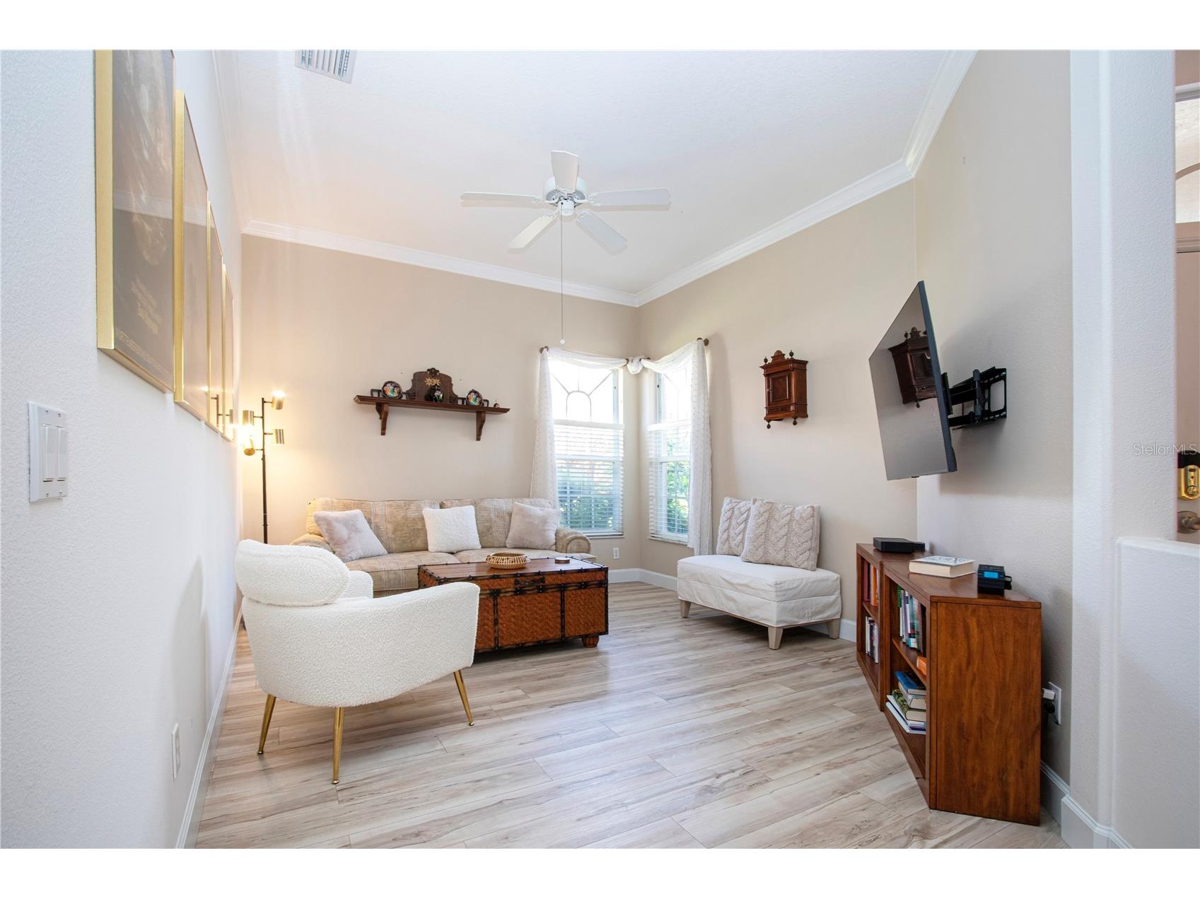 9448 Forest Hills Circle Sarasota FL 34238 TB8484374 image9