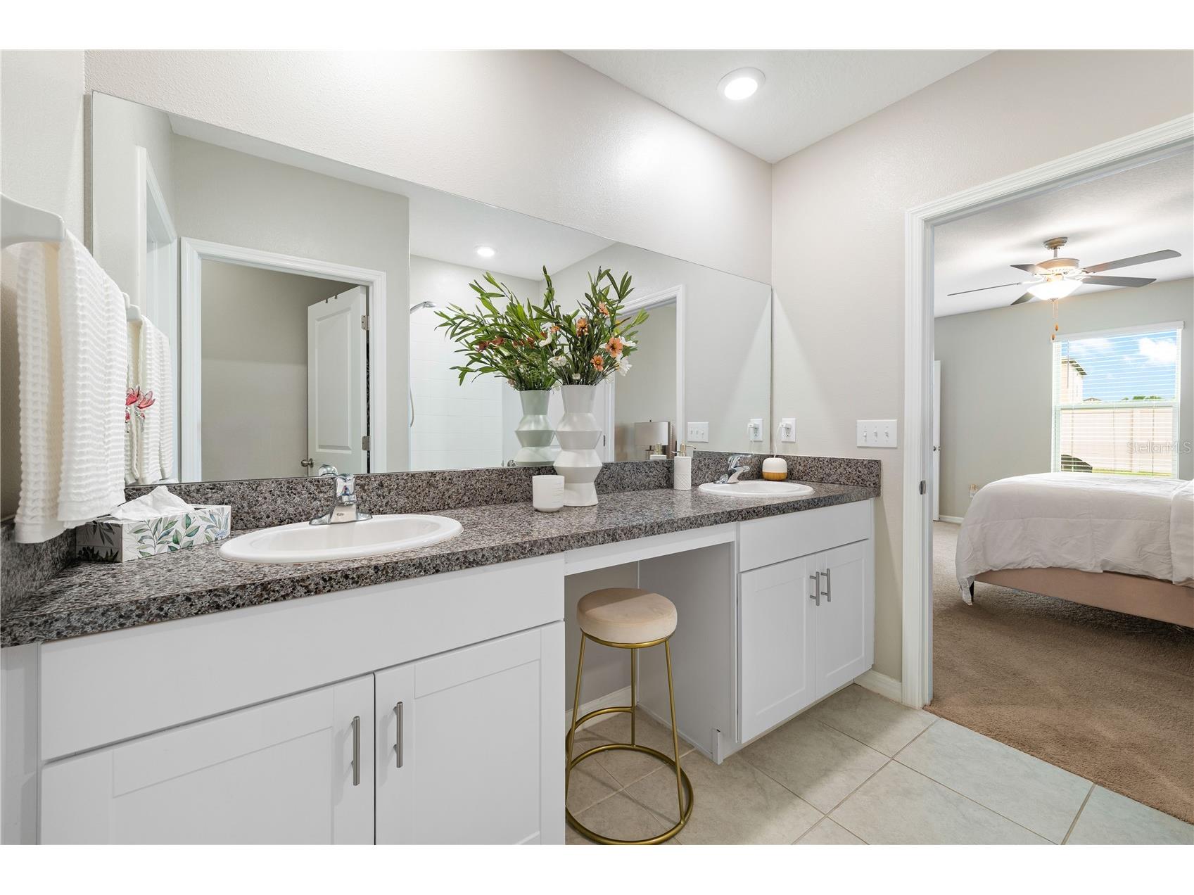 9448 Lemon Drop Loop Ruskin FL 33573 TB8460428 image13