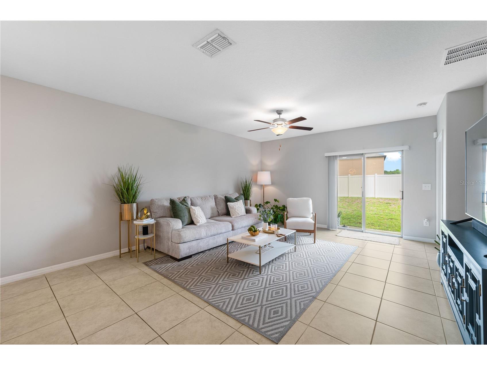 9448 Lemon Drop Loop Ruskin FL 33573 TB8460428 image6