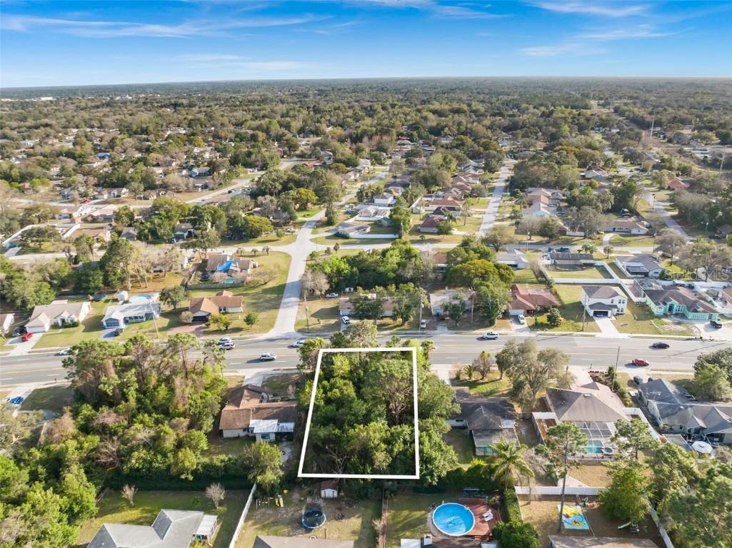 9449 Spring Hill Drive Spring Hill FL 34608 W7847875 image1