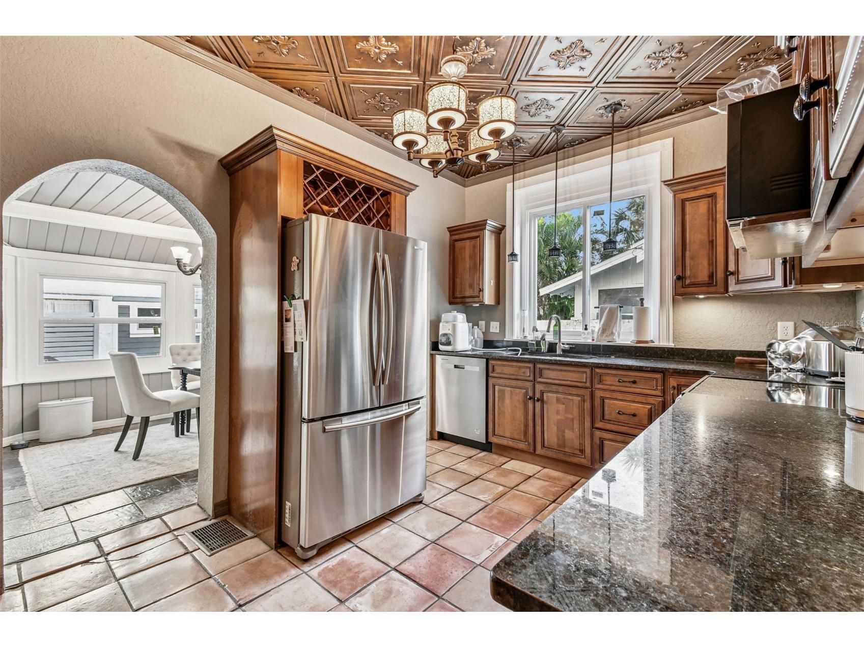 945 11th Street N Saint Petersburg FL 33705 TB8478997 image10