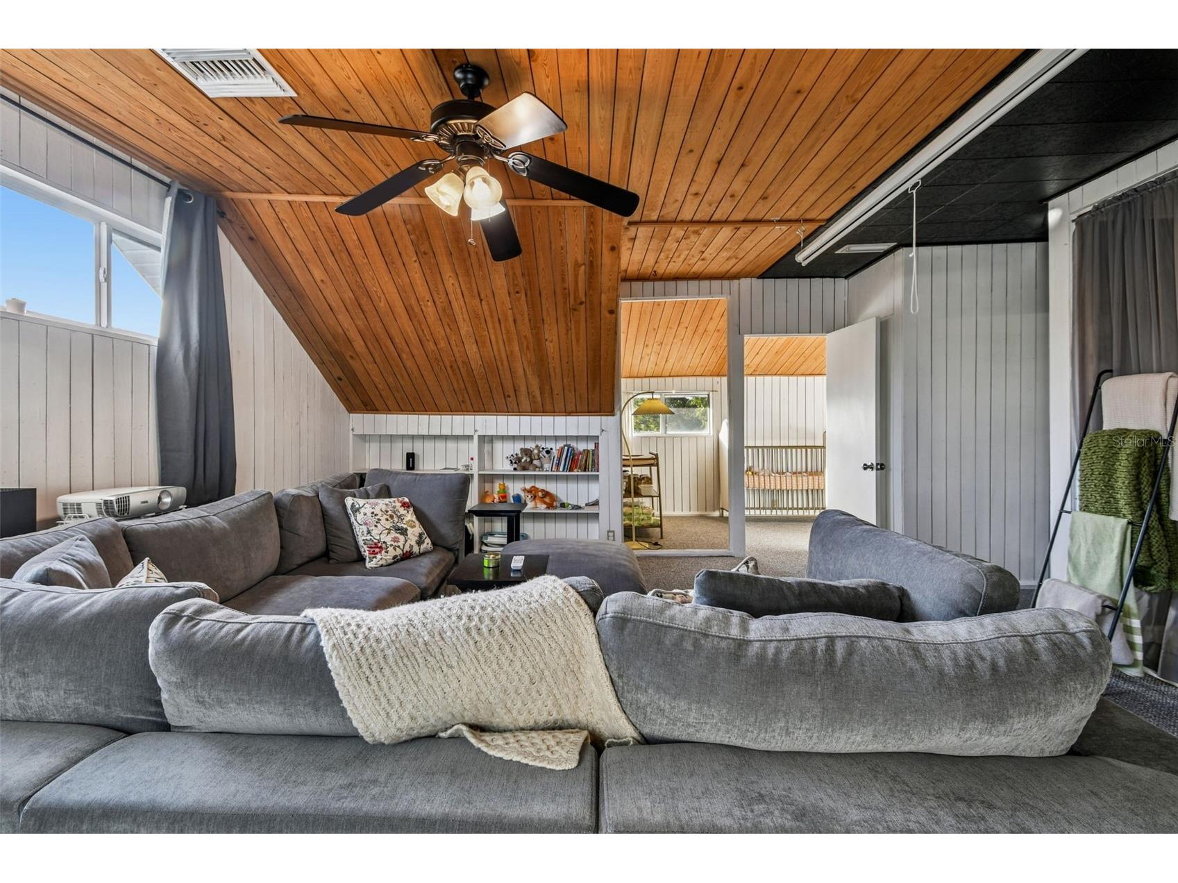 945 11th Street N Saint Petersburg FL 33705 TB8478997 image25